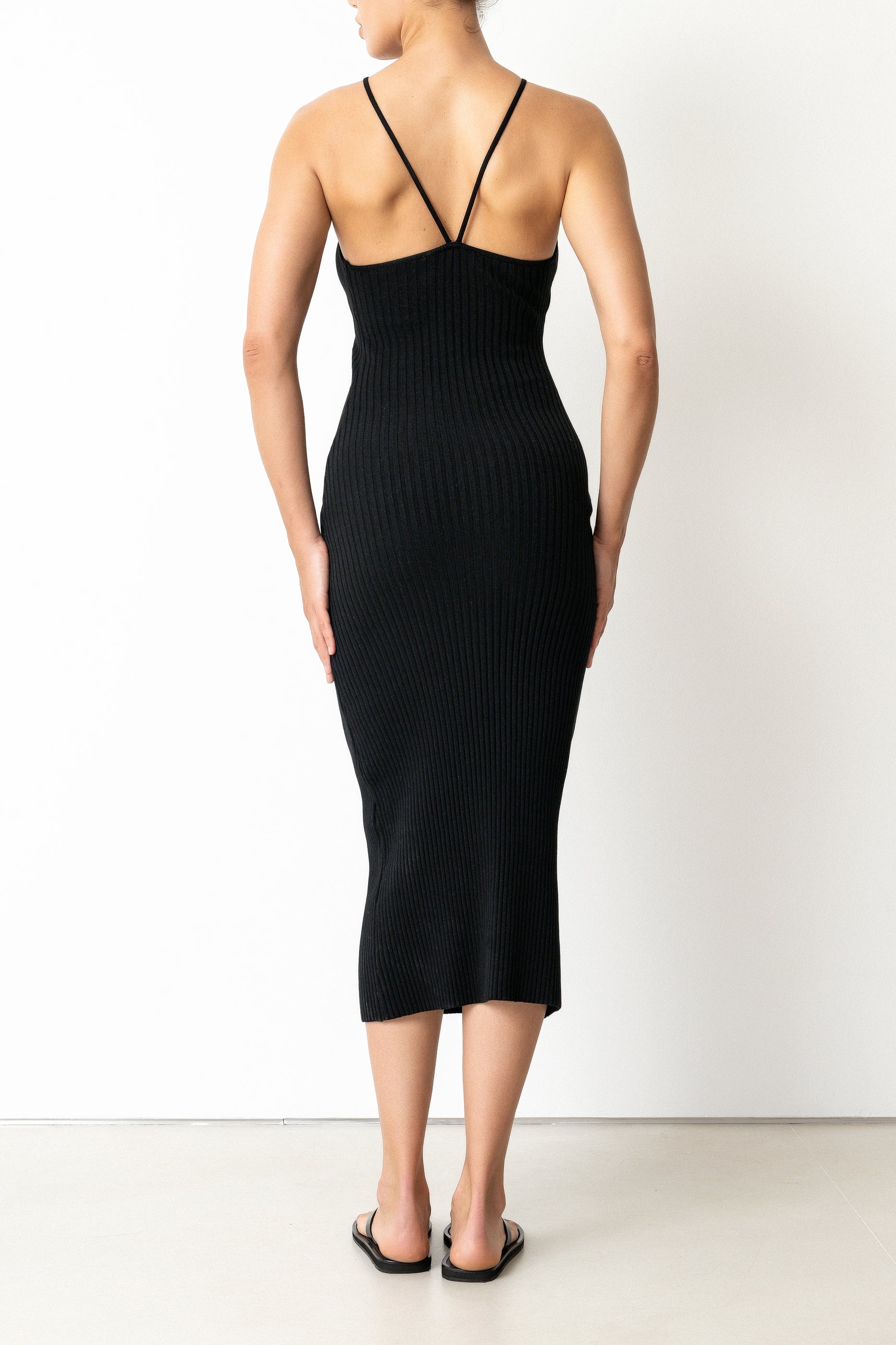Vestido Tricot Decote V Preto