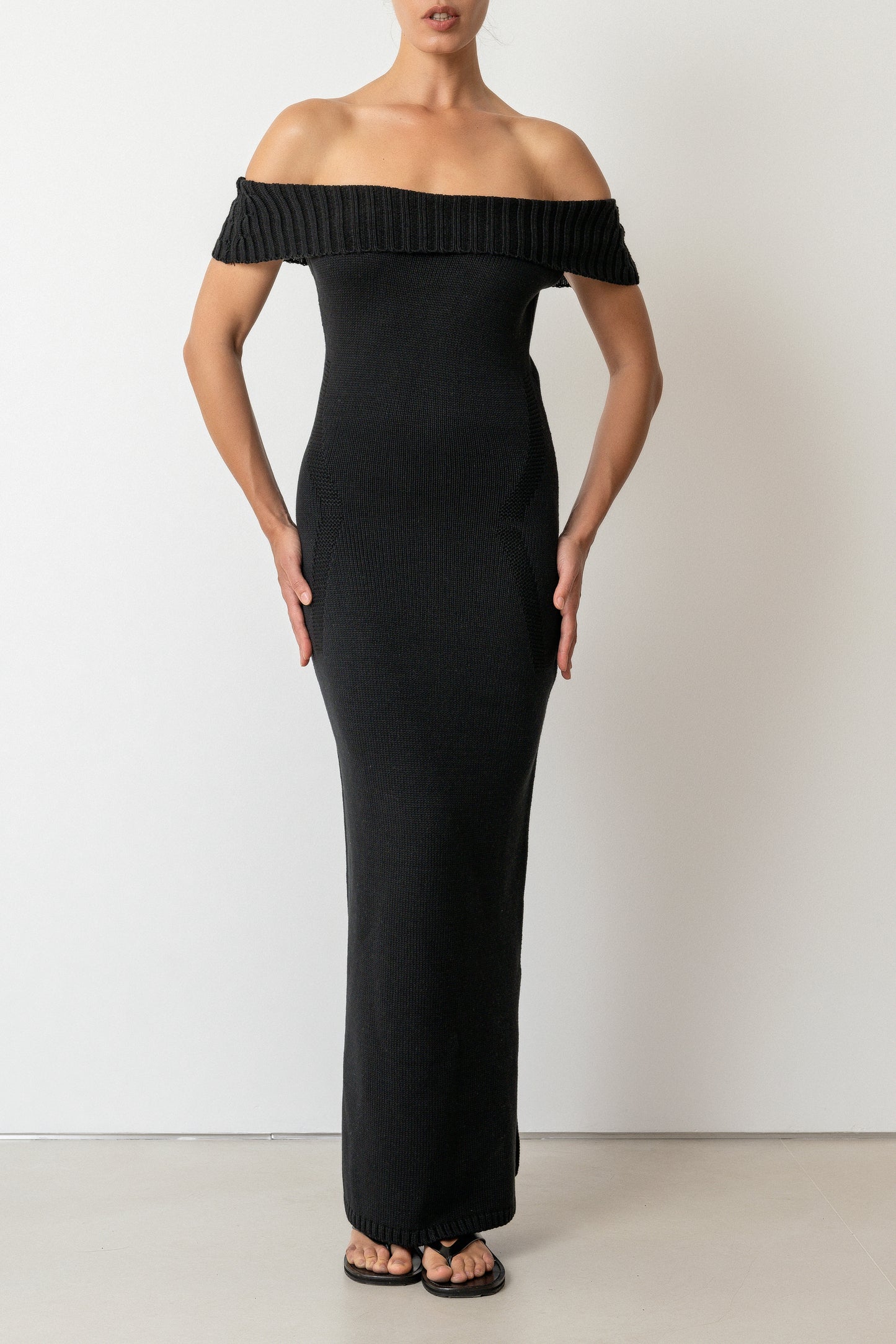 Vestido Tricot Pala Preto