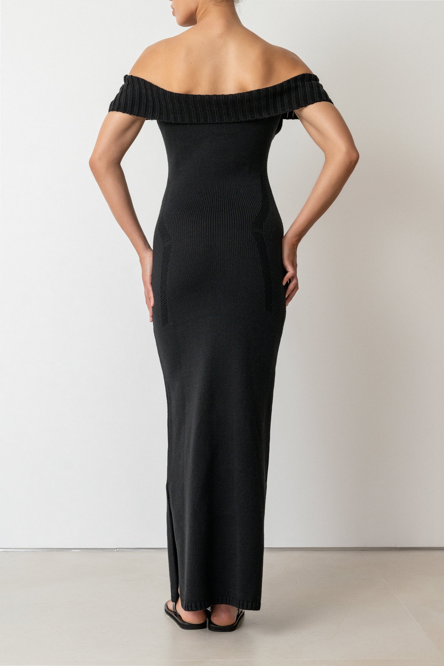 Vestido Tricot Pala Preto