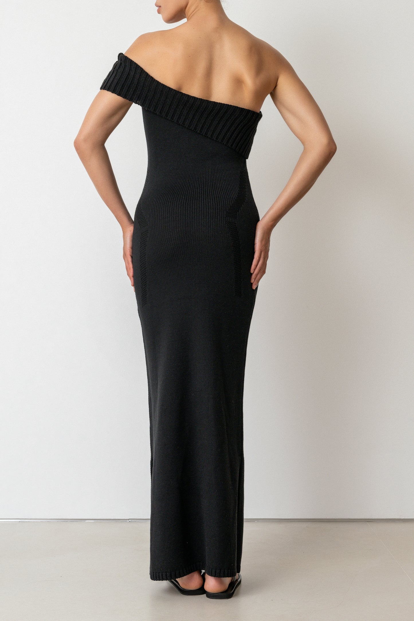 Vestido Tricot Pala Preto